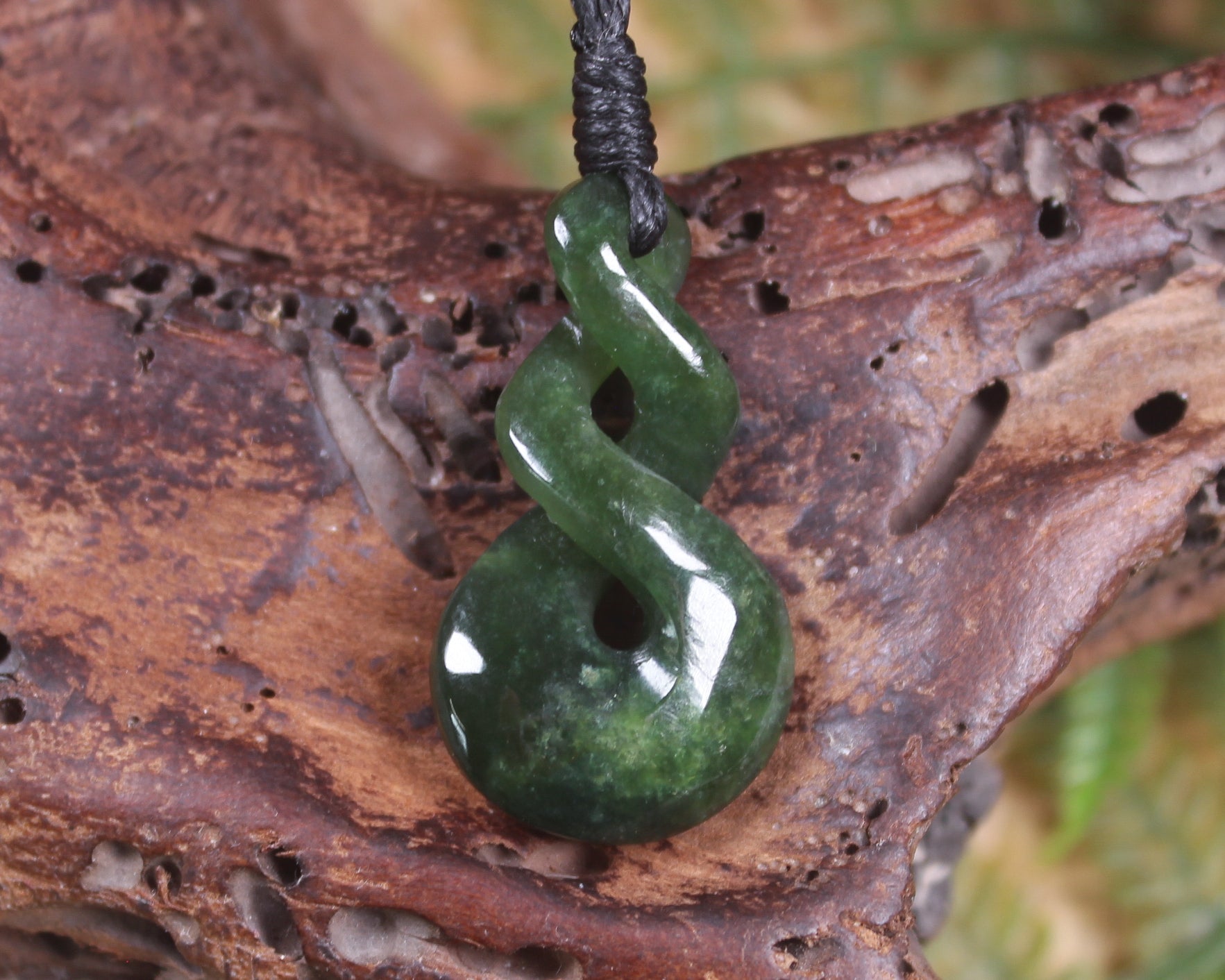 Twist carved from Kawakawa Pounamu - NZ Greenstone