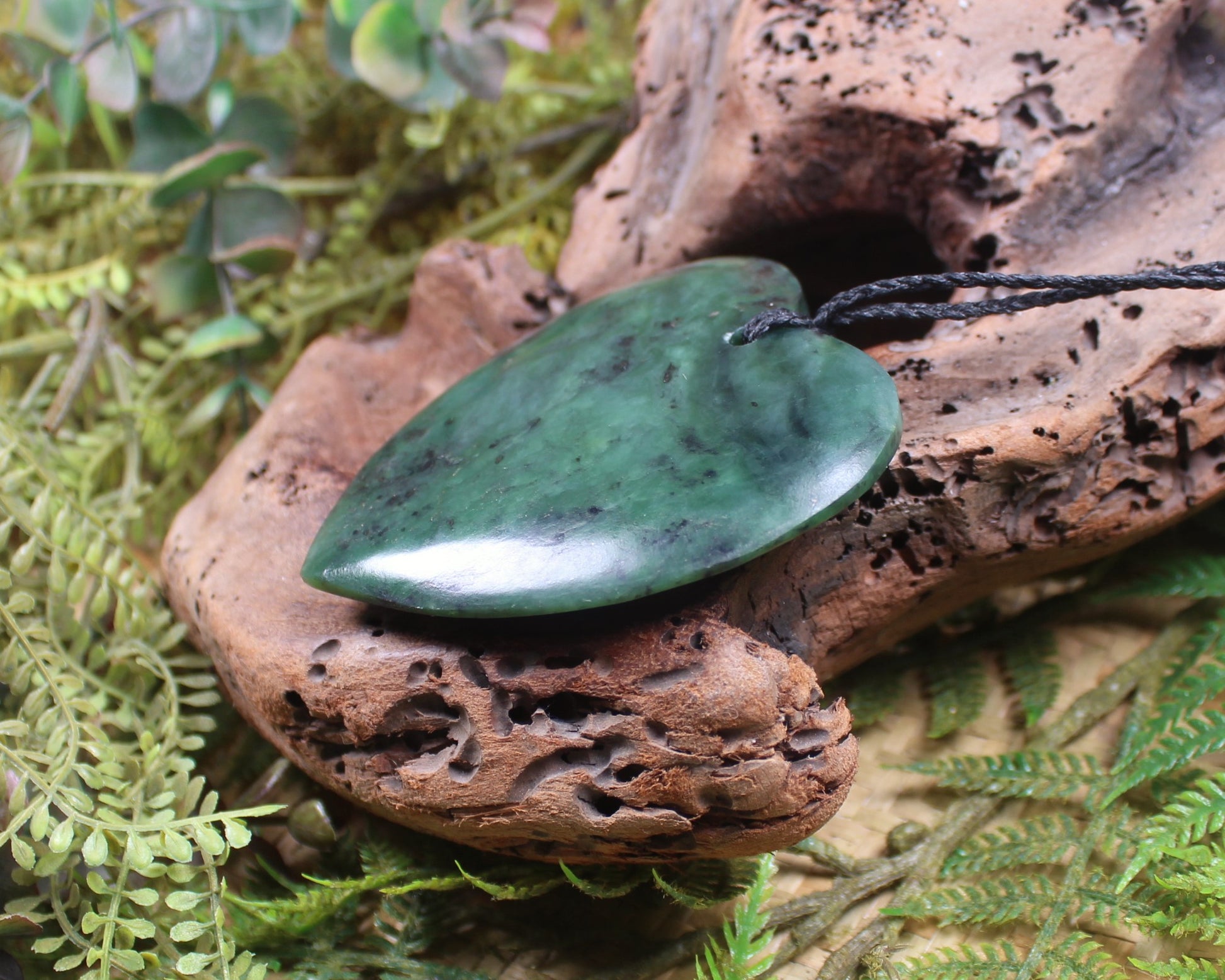 Heart carved from Hapopo Pounamu - NZ Greenstone