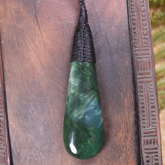 Kawakawa Pounamu Roimata Pendant - NZ Greenstone