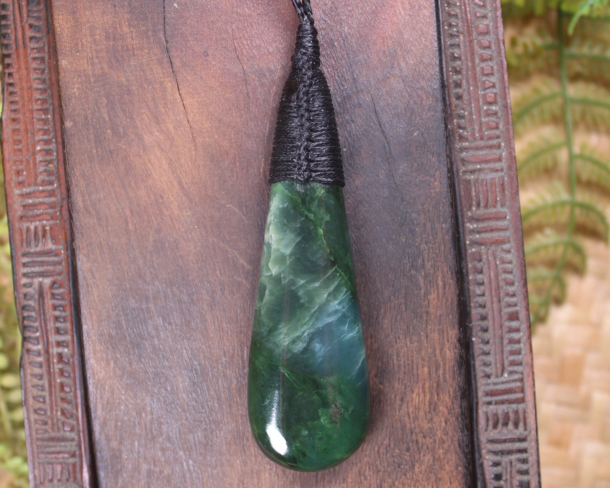 Kawakawa Pounamu Roimata Pendant - NZ Greenstone