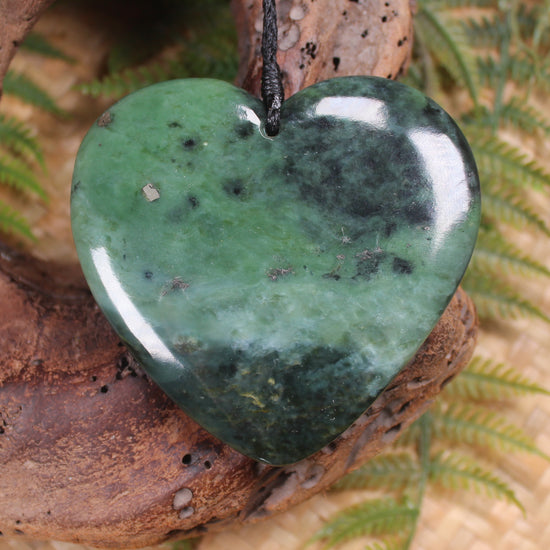 Heart carved from Inanga Pounamu - NZ Greenstone