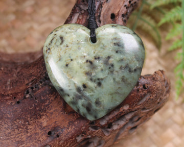 Heart carved from Rimu Pounamu - NZ Greenstone