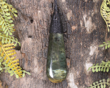Rimu Pounamu Roimata Pendant - NZ Greenstone
