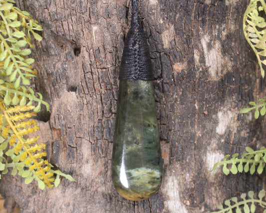 Rimu Pounamu Roimata Pendant - NZ Greenstone