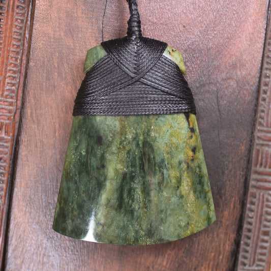 Flower Jade Pounamu Toki