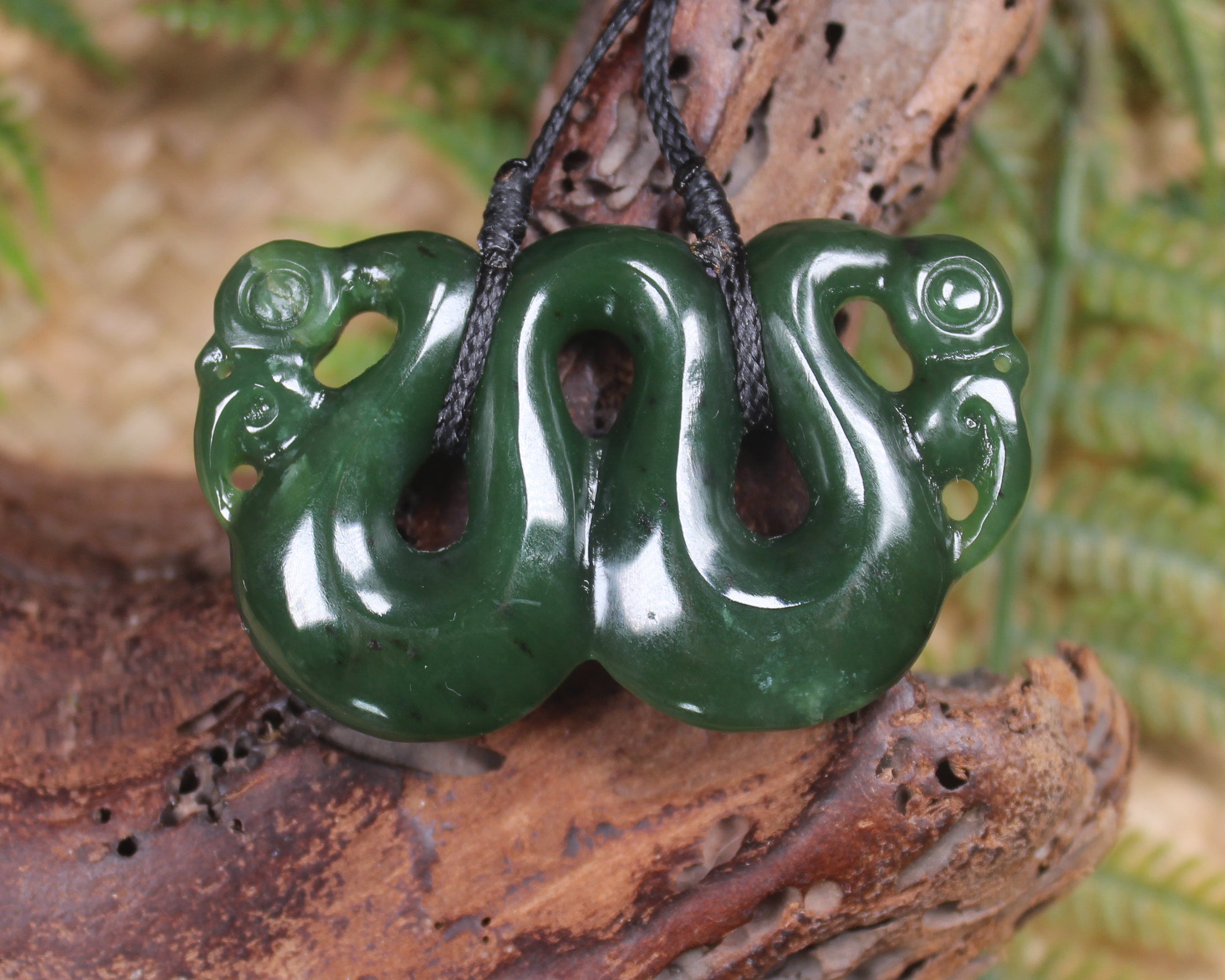 Pekapeka Pendant carved from Kawakawa Pounamu - NZ Greenstone