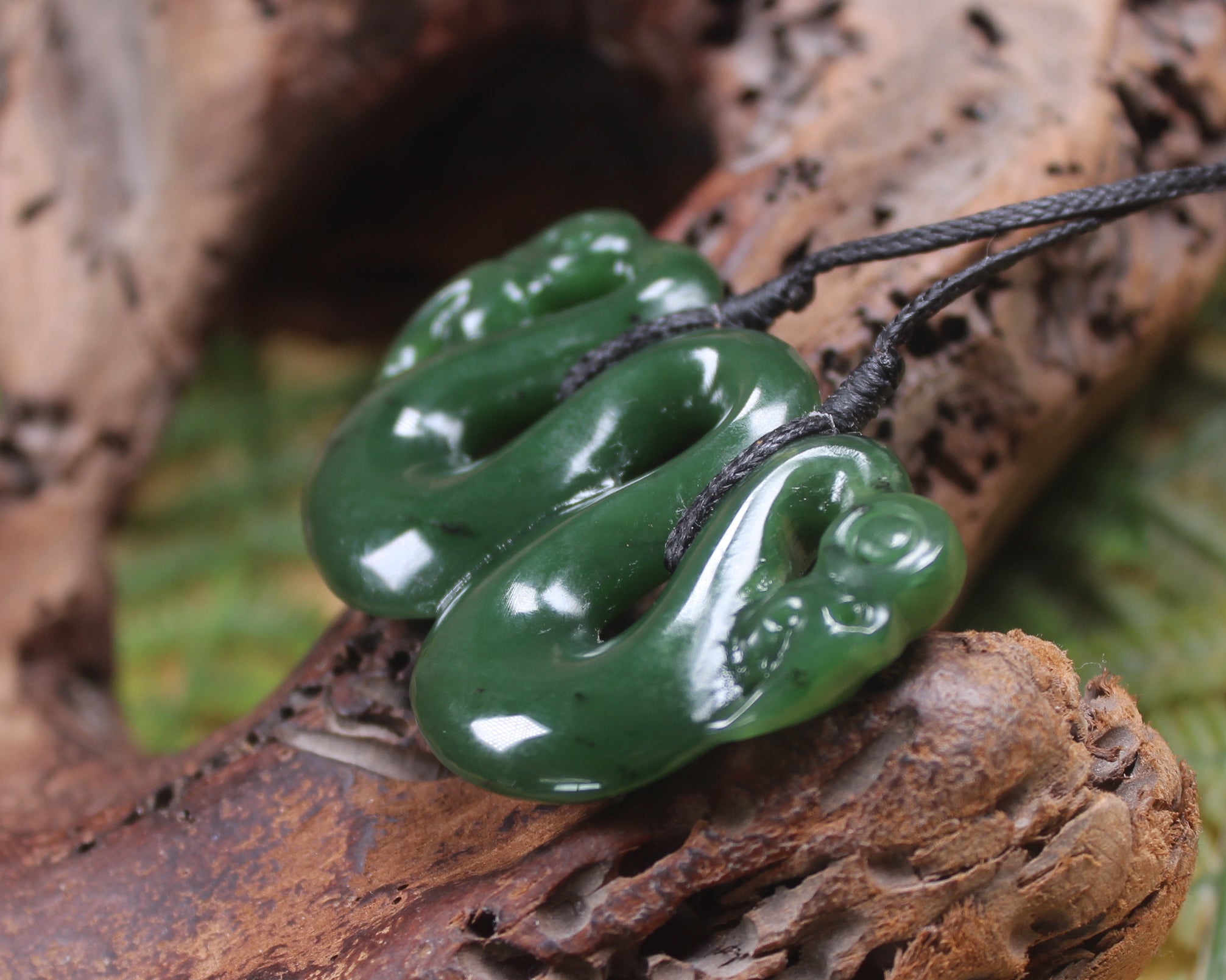 Pekapeka Pendant carved from Kawakawa Pounamu - NZ Greenstone