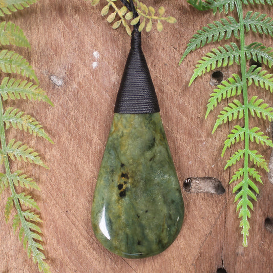 Flower Jade Pounamu - NZ Greenstone