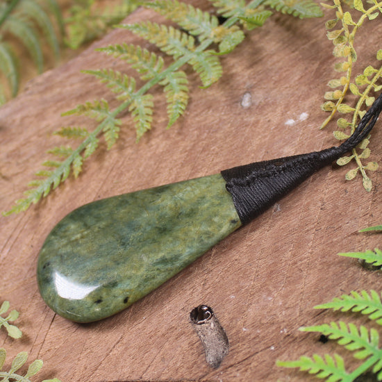 Flower Jade Pounamu - NZ Greenstone