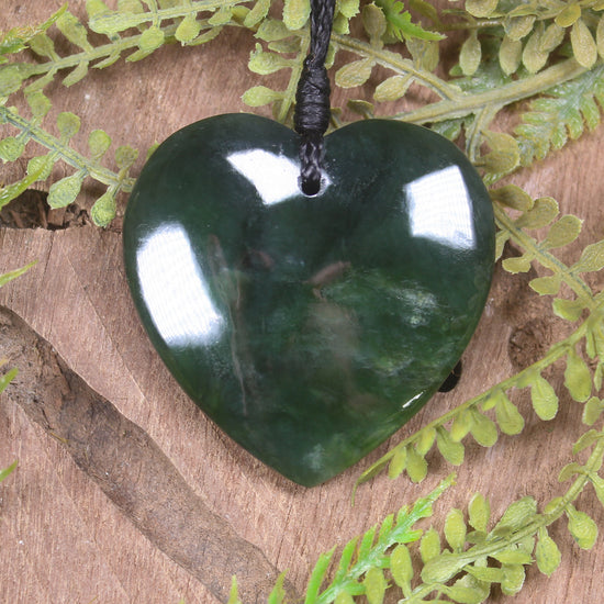 Heart carved from Kawakawa Pounamu - NZ Greenstone