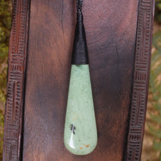 Kawakawa Pounamu Roimata Pendant - NZ Greenstone