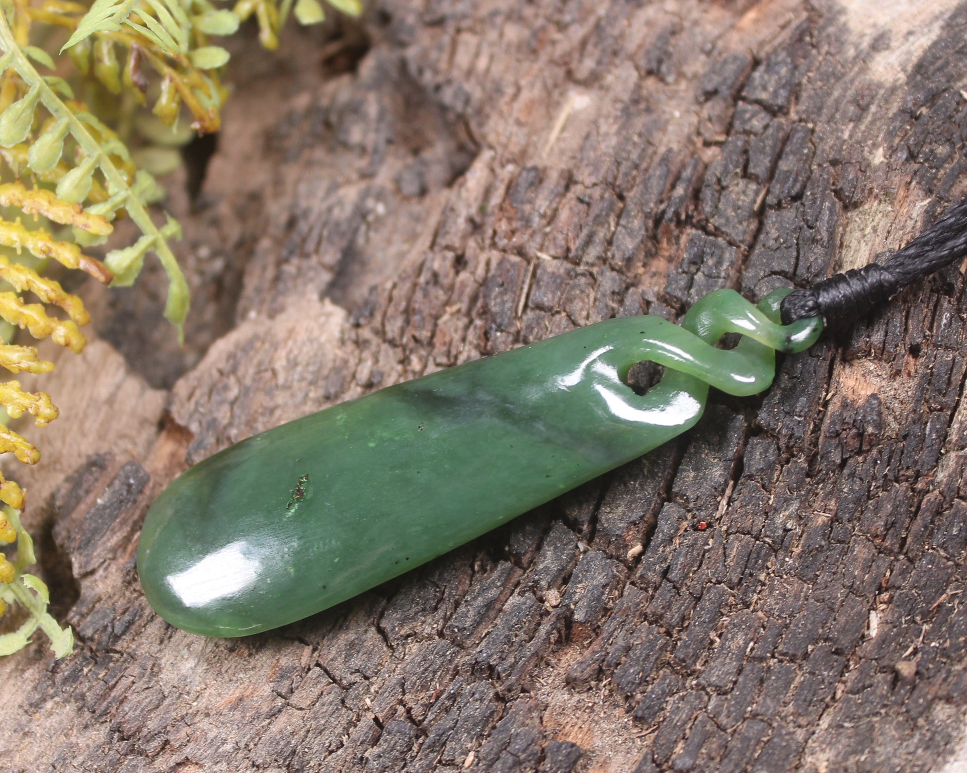 Hapopo Pounamu Roimata Pendant - NZ Greenstone