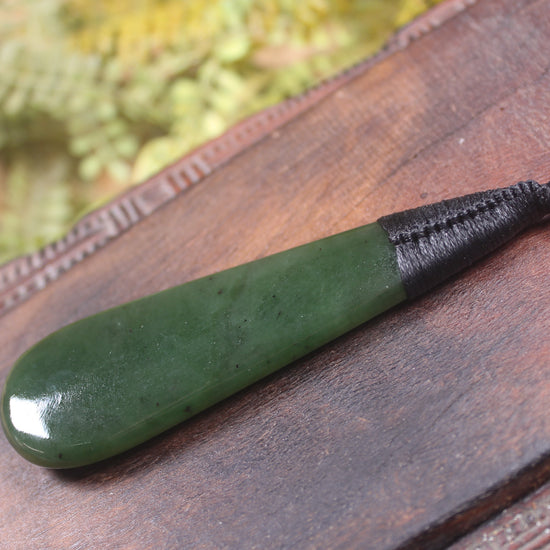 Kawakawa Pounamu Roimata Pendant - NZ Greenstone