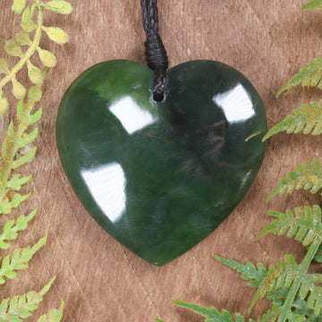 Heart carved from Kawakawa Pounamu - NZ Greenstone
