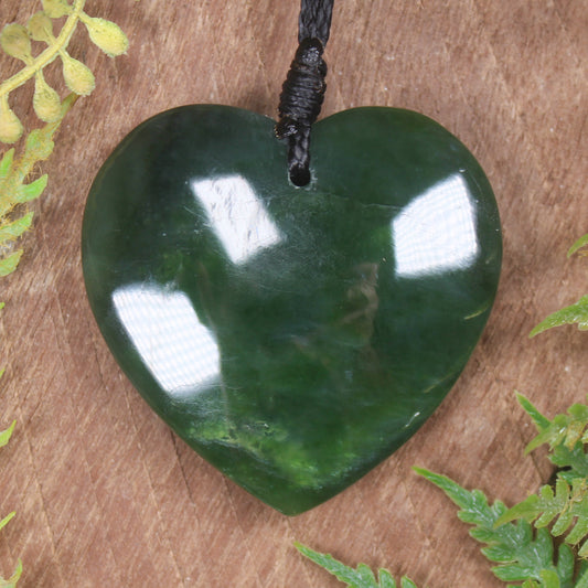 Heart carved from Kawakawa Pounamu - NZ Greenstone