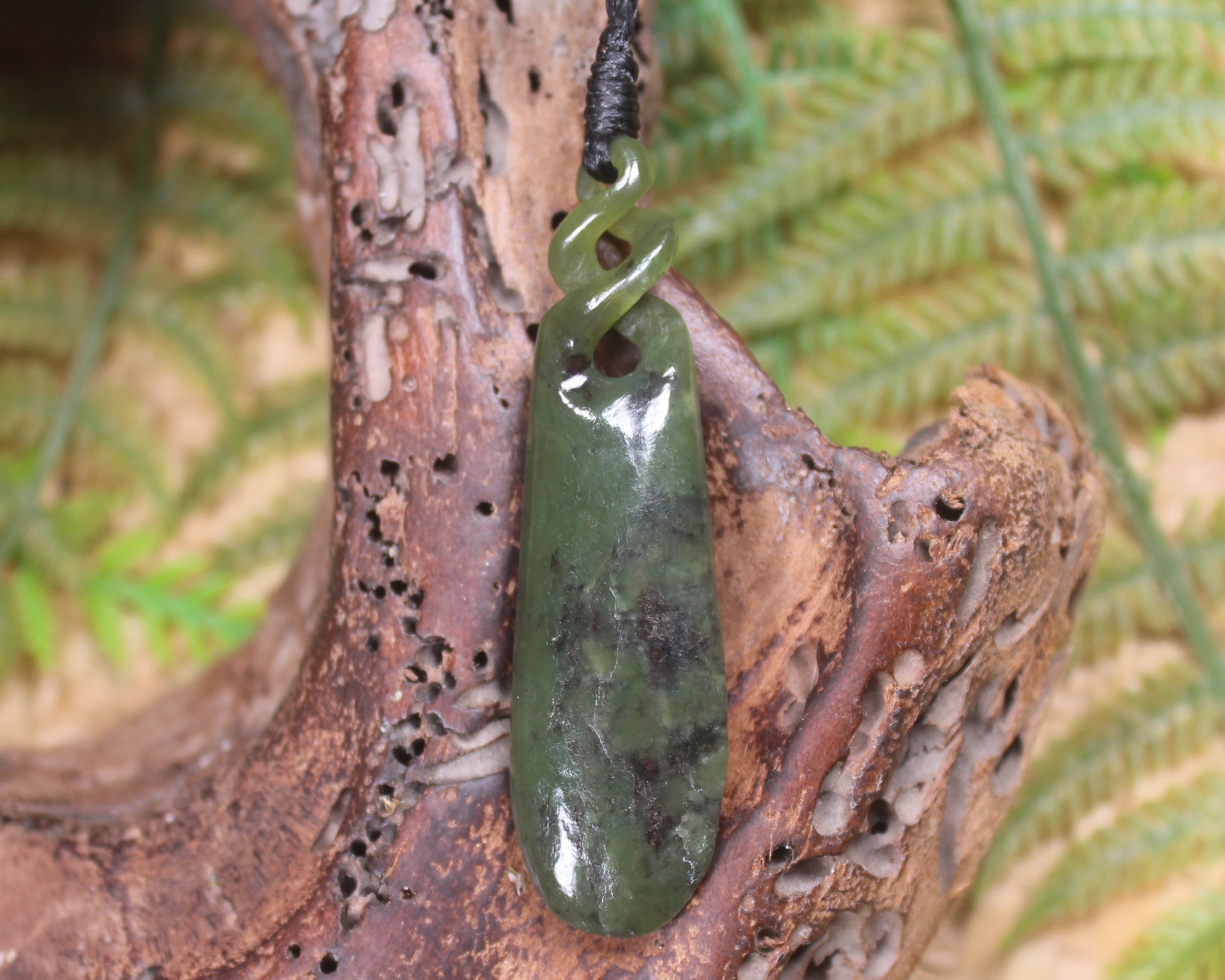 Rimu Pounamu Roimata Pendant - NZ Greenstone