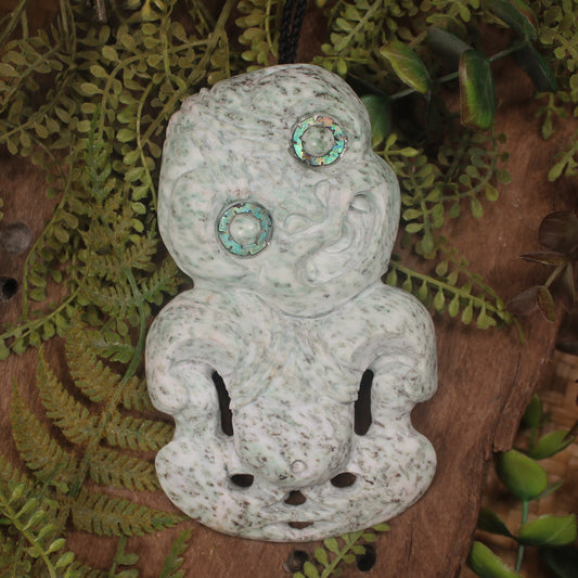 NZ Grossular Garnet Hei Tiki