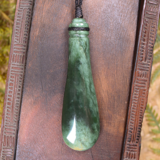 Flower Jade Pounamu Mere Pendant - NZ Greenstone