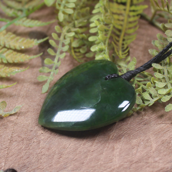 Heart carved from Kawakawa Pounamu - NZ Greenstone