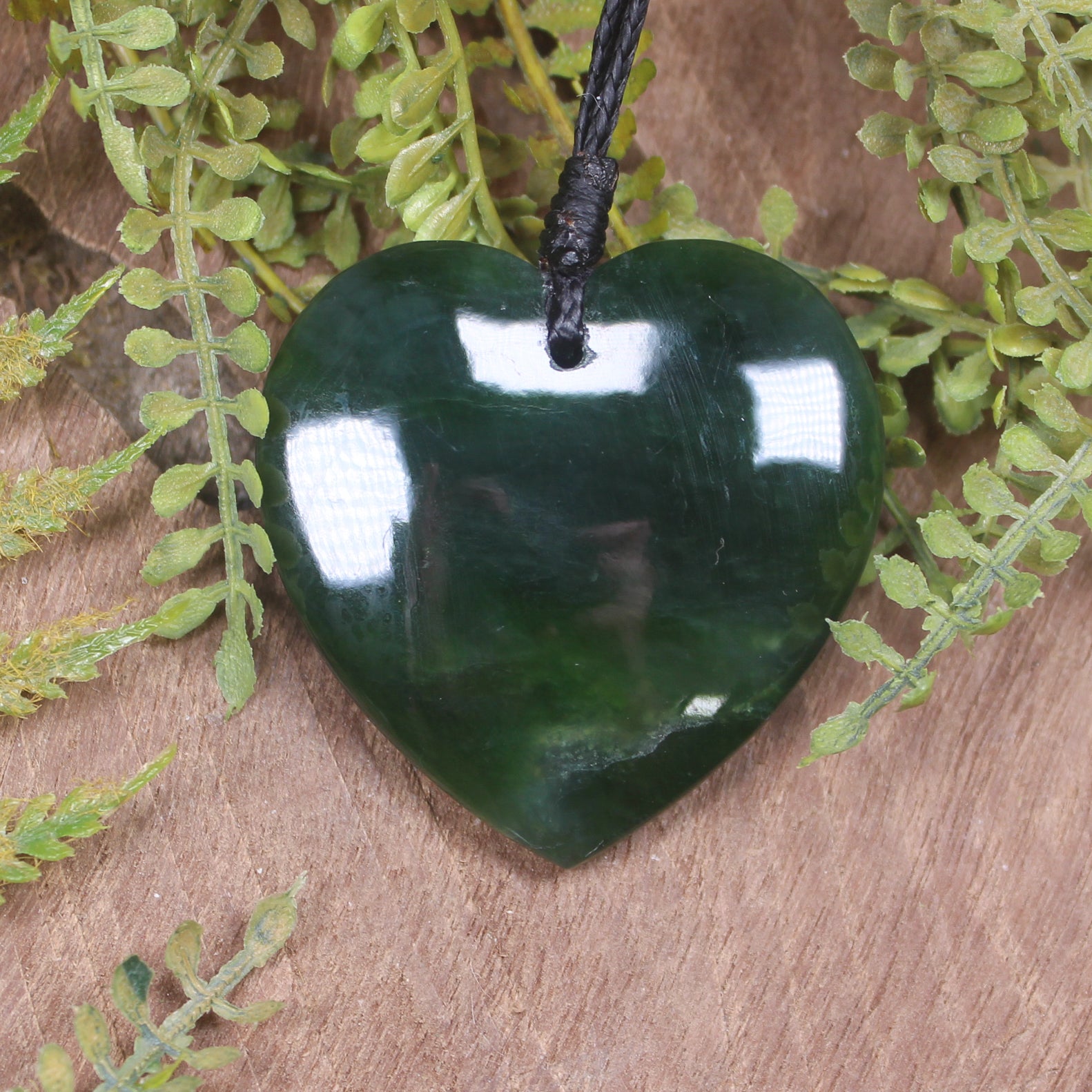 Heart carved from Kawakawa Pounamu - NZ Greenstone