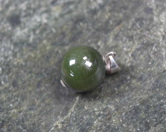 Bead Pounamu necklace - NZ Greenstone