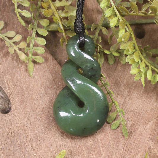 Twist or Pikorua carved from Hapopo Pounamu - NZ Greenstone