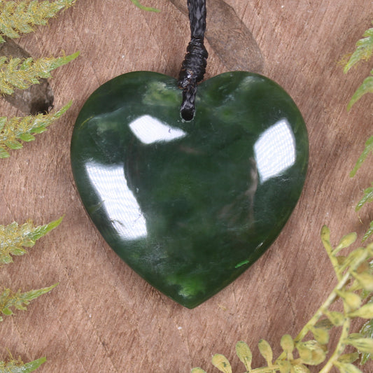 Heart carved from Kawakawa Pounamu - NZ Greenstone