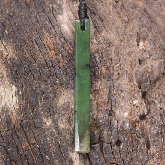 Roimata Teardrop carved from Hapopo Pounamu - NZ Greenstone