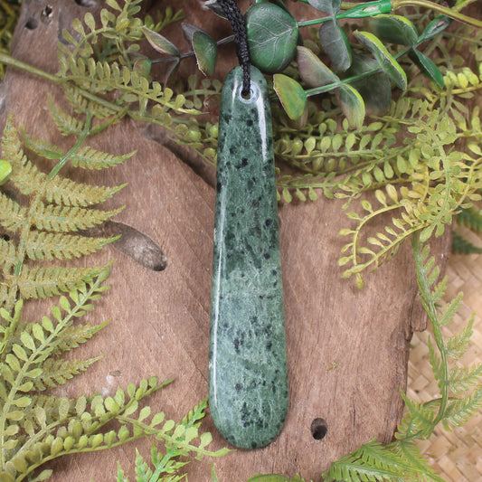 Kawakawa Pounamu Roimata Pendant - NZ Greenstone