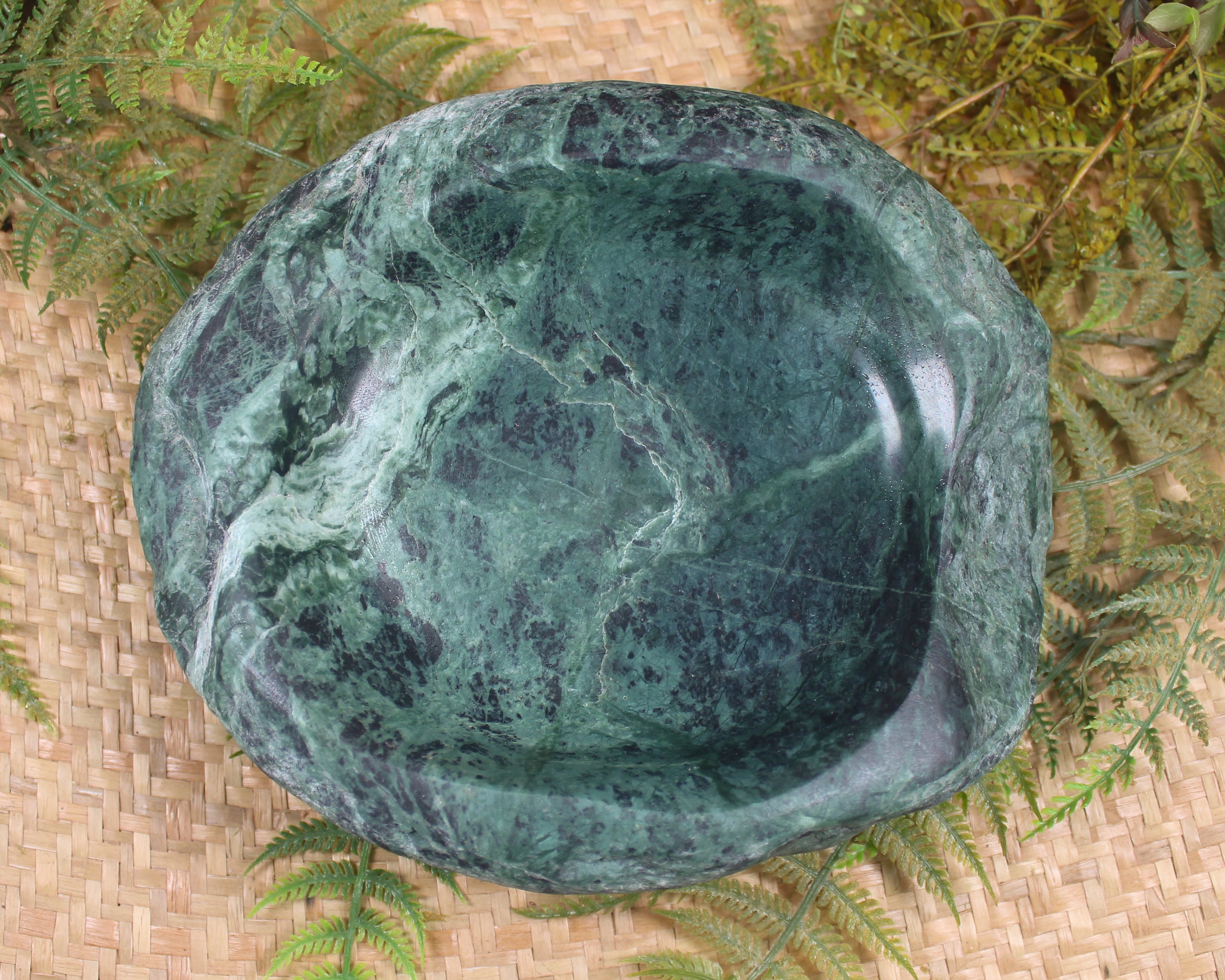 NZ Serpentine Bowl