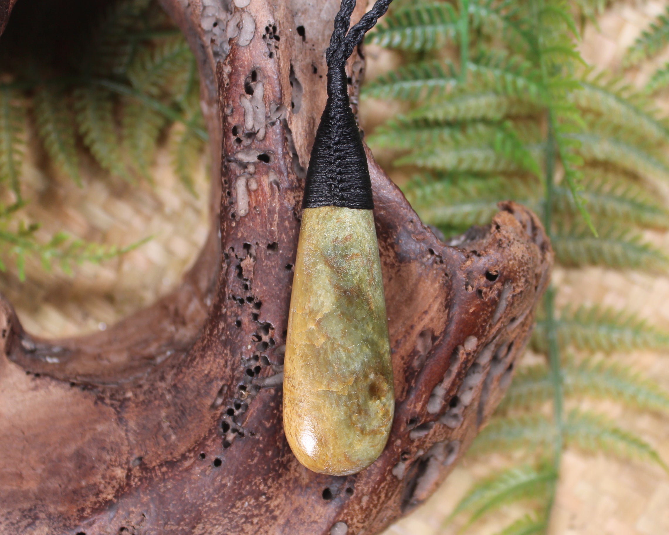 Flower Jade Pounamu - NZ Greenstone