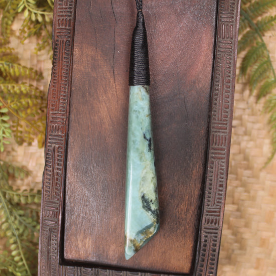 Inanga Pounamu Toki