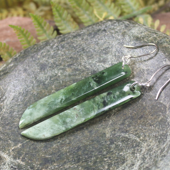 Roimata or Teardrop earrings carved from Kawakawa Pounamu - NZ Greenstone