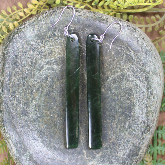 Roimata or Teardrop earrings carved from Kawakawa Pounamu - NZ Greenstone