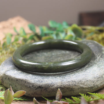 Rimu Pounamu Bangle