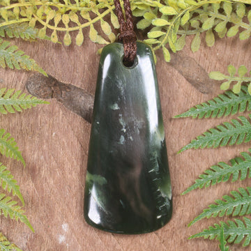 Flower Jade Pounamu Toki