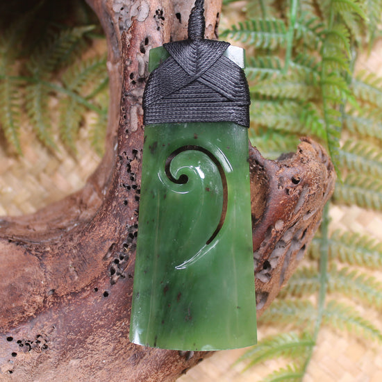 Toki or Adze with Koru carved from Hapopo Pounamu - NZ Greenstone