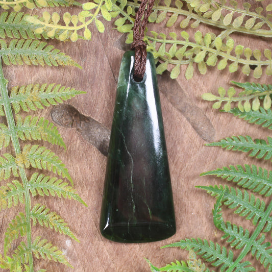 Kawakawa Pounamu Toki