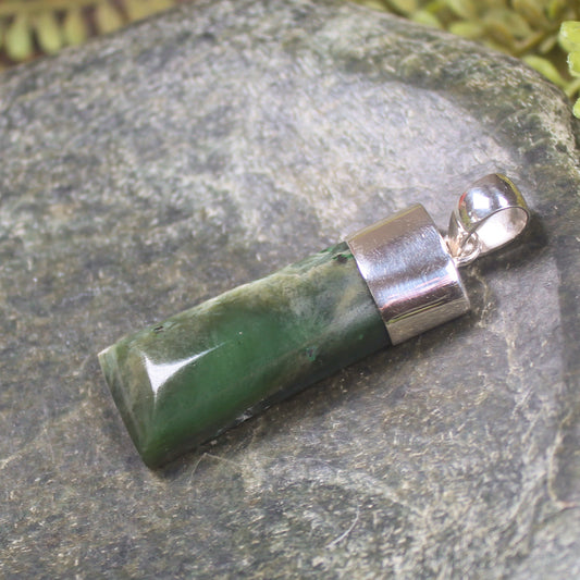Hapopo Pounamu pendant set in Sterling Silver - NZ Greenstone