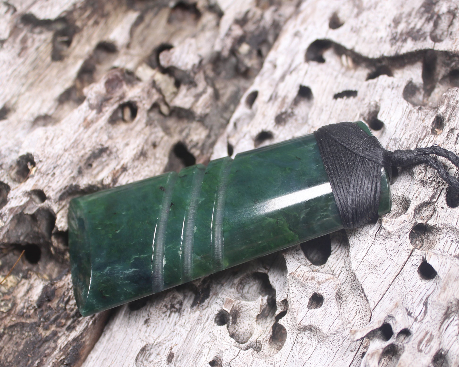 Kawakawa Pounamu Toki 