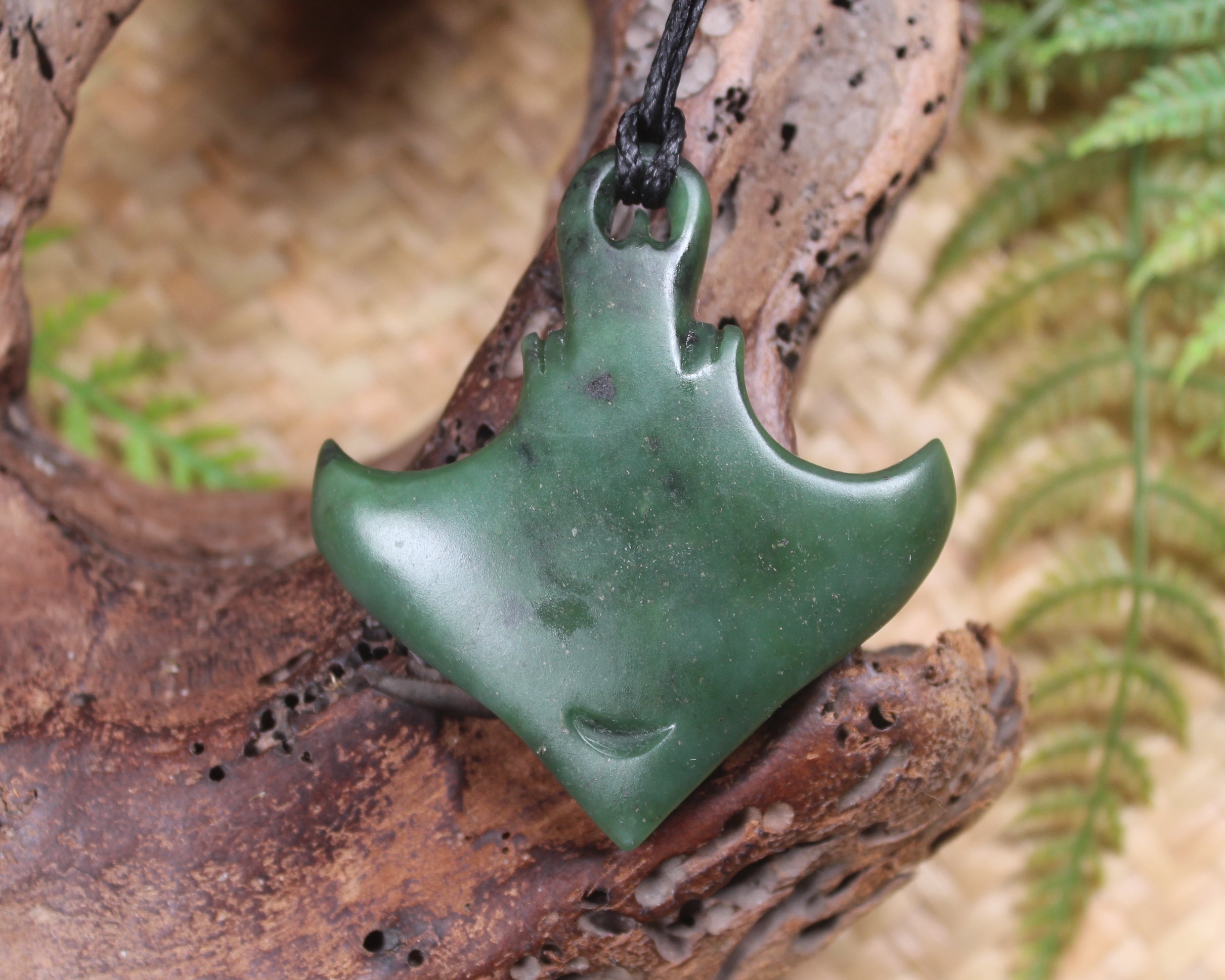 Stingray or Whai carved from Kawakawa Pounamu - NZ Greenstone