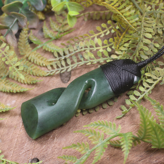 Hapopo Pounamu Toki twist pendant - NZ Greenstone