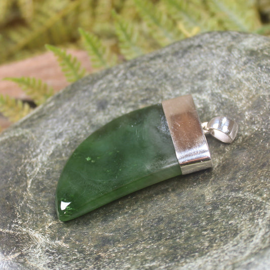 Taniwha Tooth or Niho carved from Kawakawa Pounamu - NZ Greenstone