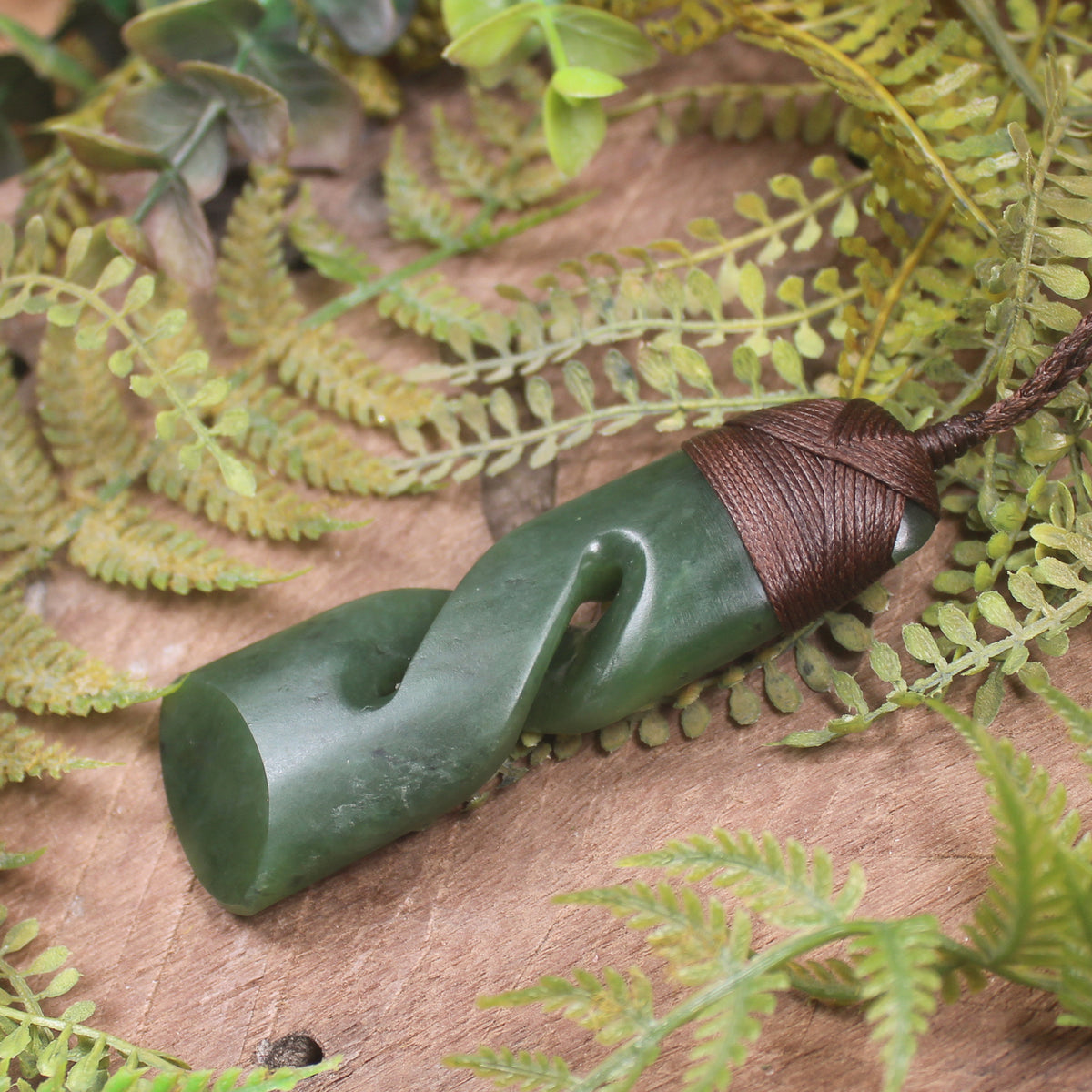 Hapopo Pounamu Toki twist pendant - NZ Greenstone