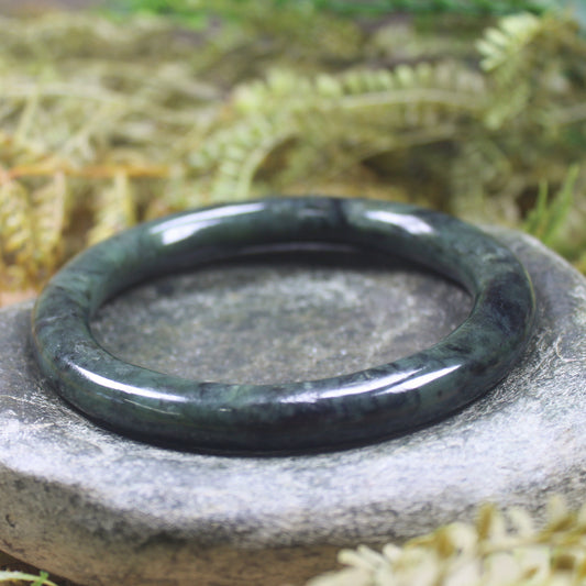 Bangle carved from Rimu Pounamu - NZ Greenstone