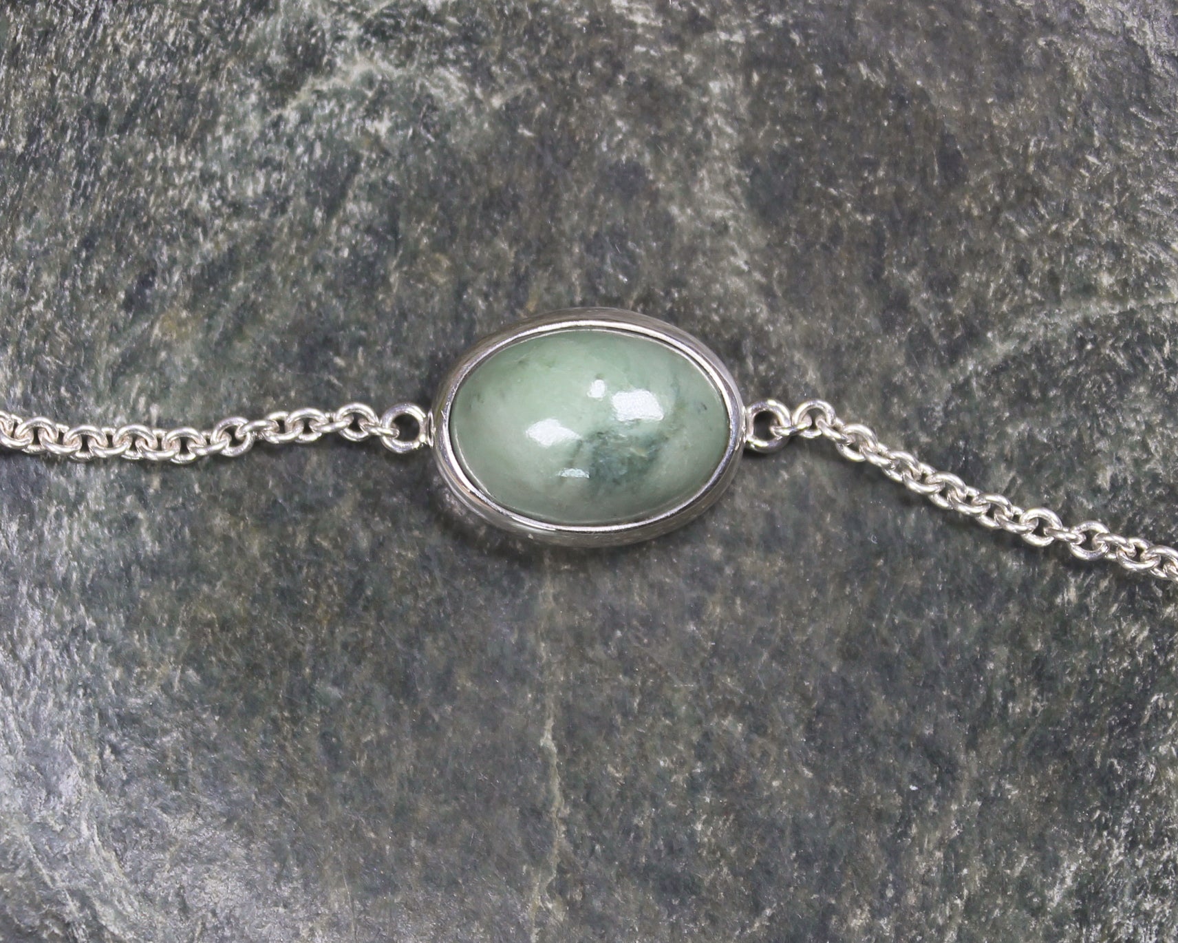 Kawakawa Pounamu Sterling Silver chain bracelet - NZ Greenstone