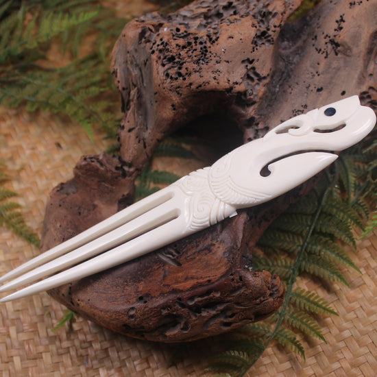 Bone Heru with Manaia 