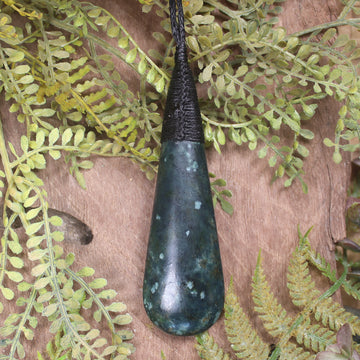 Kawakawa Pounamu Roimata Pendant - NZ Greenstone