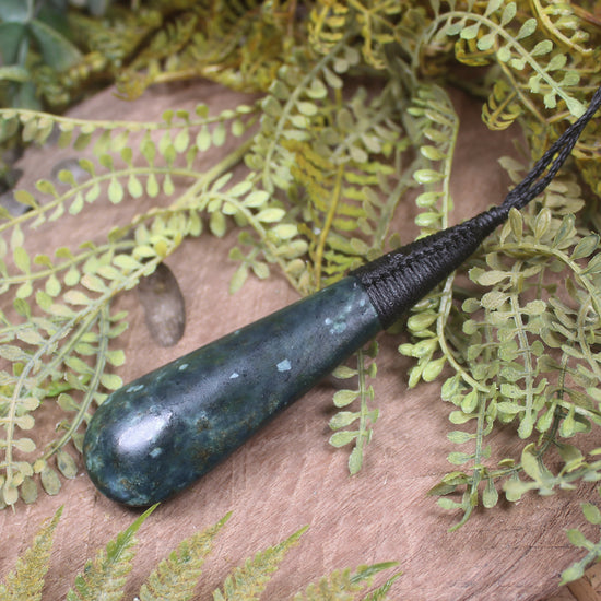 Kawakawa Pounamu Roimata Pendant - NZ Greenstone