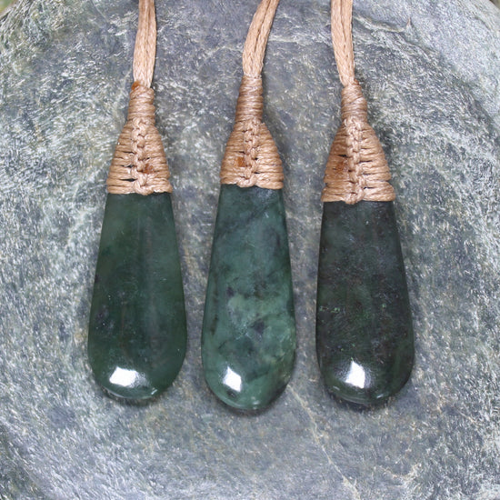 Roimata Teardrop carved from Hapopo Pounamu - NZ Greenstone
